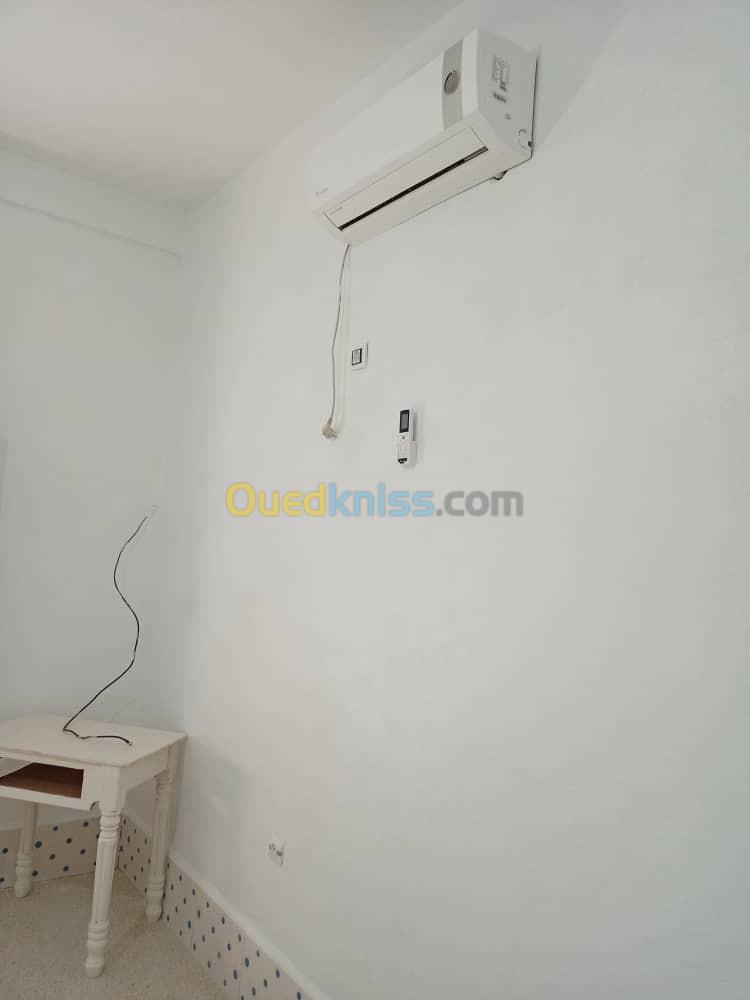 Location vacances Appartement F2 Skikda Collo