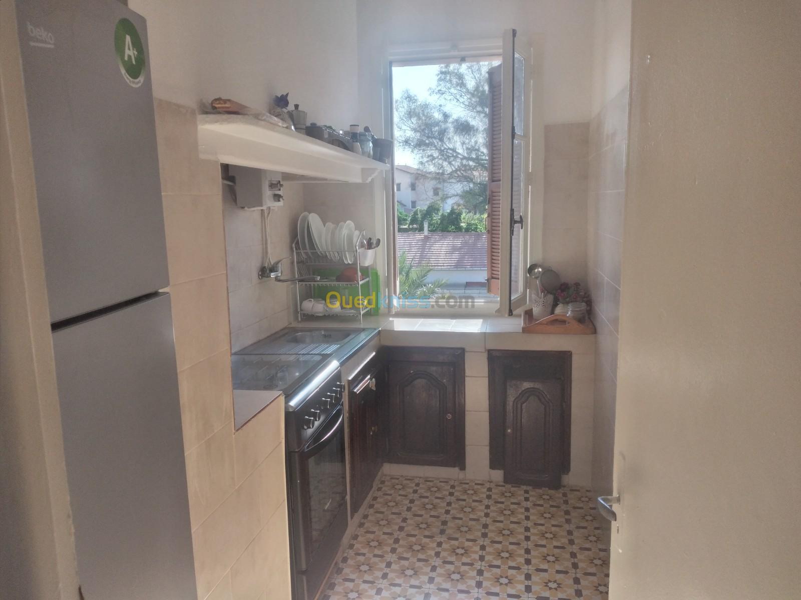 Location vacances Appartement F3 Alger Ain taya