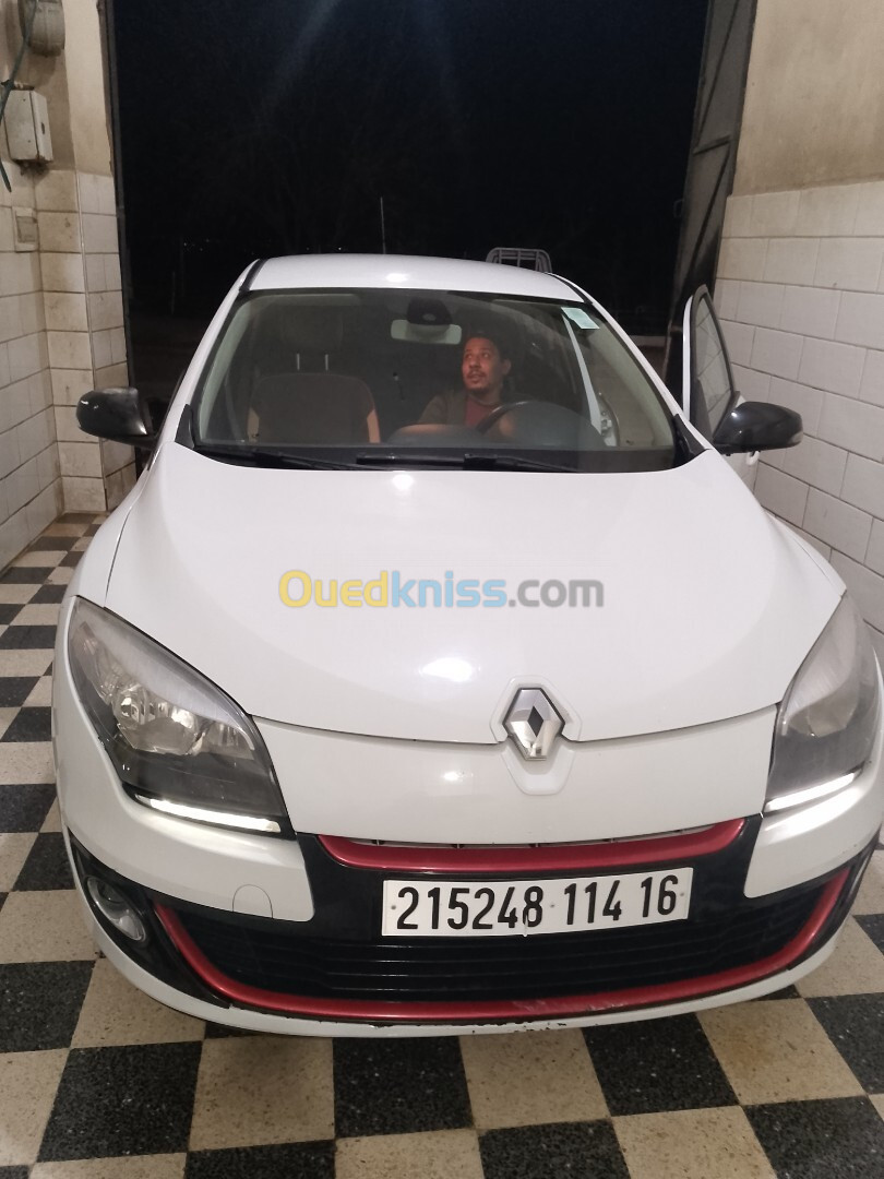 Renault Megane 3 2014 New Play