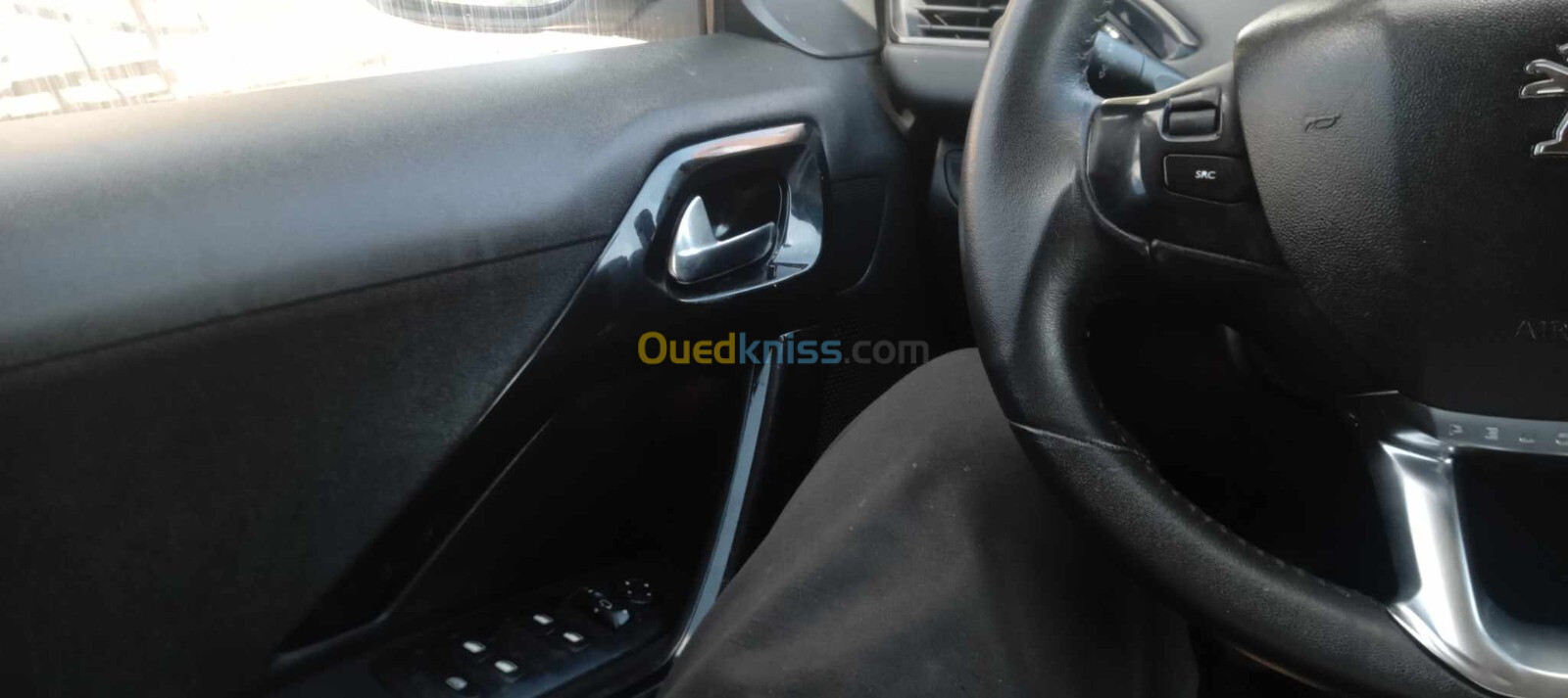 Peugeot 208 2015 208