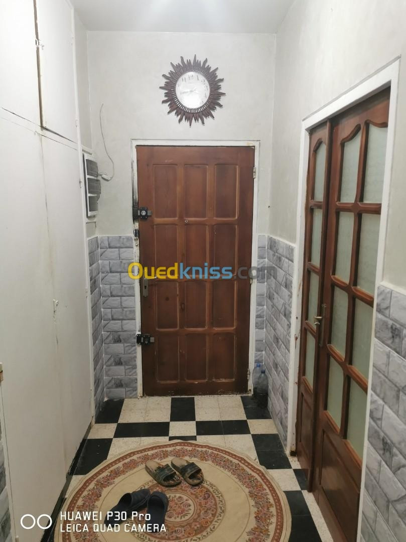 Vente Appartement F5 Annaba Sidi amar