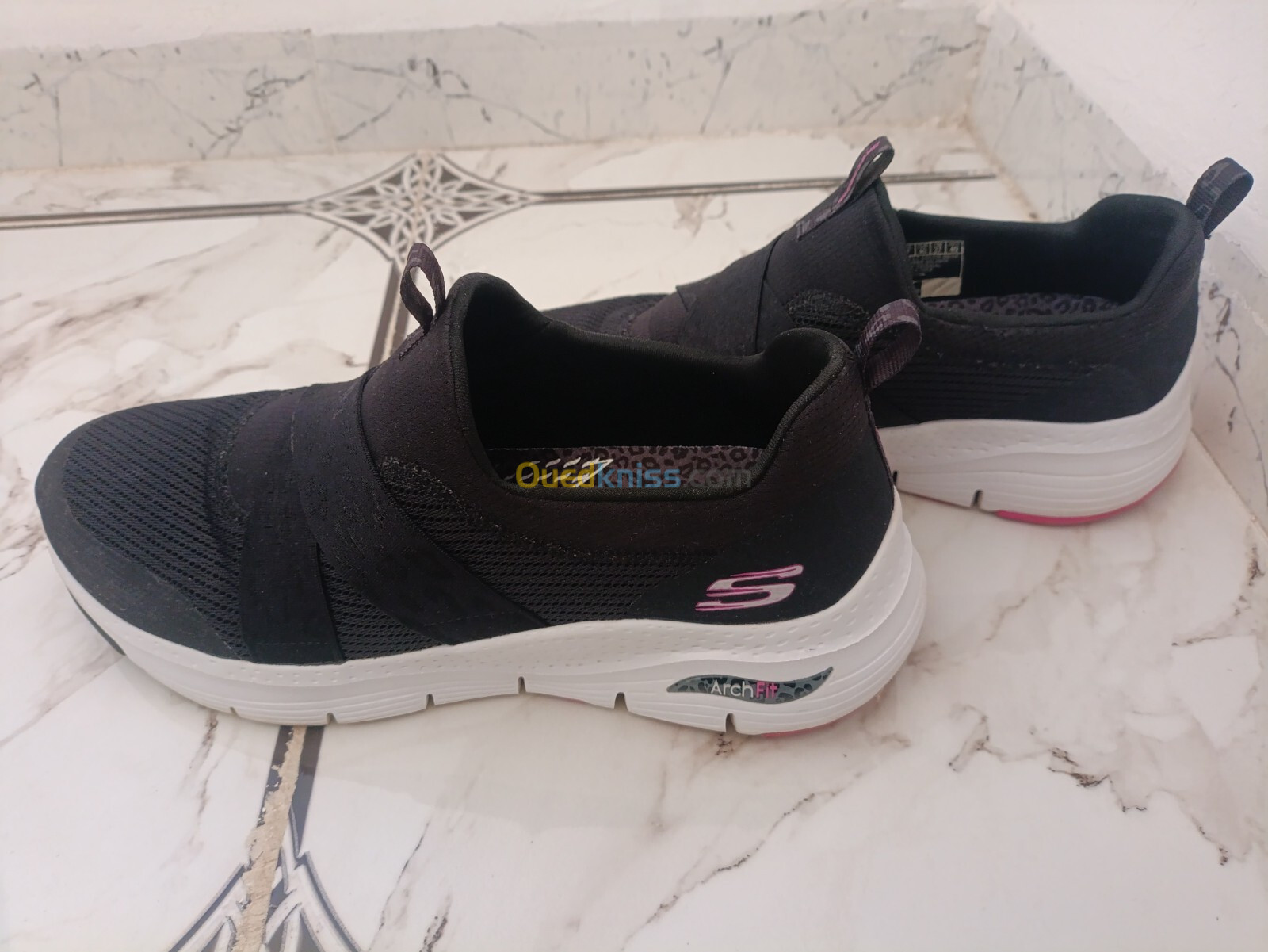 Chaussure Skechers ArchFit 