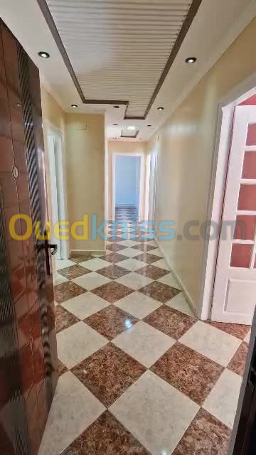 Location Appartement F4 Oran Bir el djir