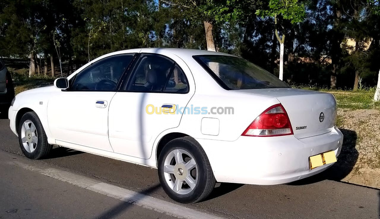 Nissan Sunny 2012 