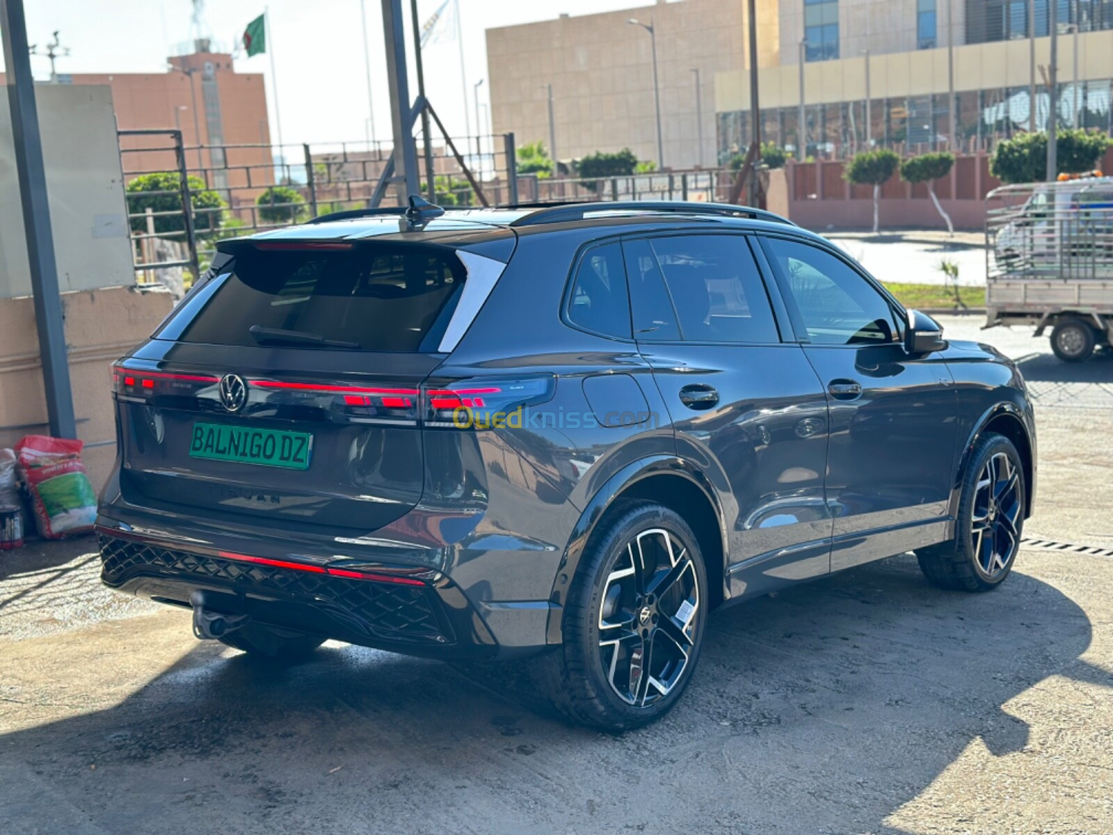 Volkswagen Tiguan 2024 R LINE