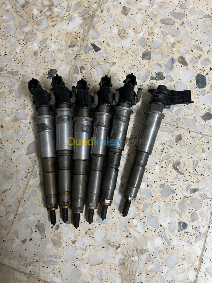 Injecteur Infiniti fx 30ds diesel 