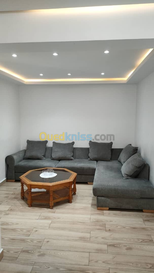 Location vacances Appartement F4 Alger El mouradia