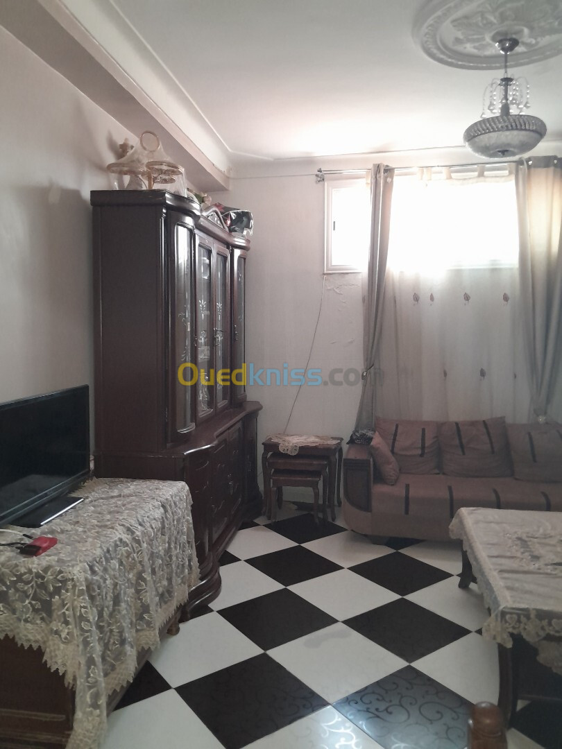 Location Appartement F3 Blida Blida