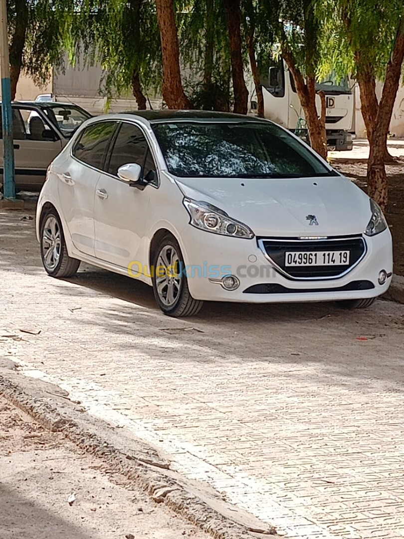 Peugeot 208 2014 Allure