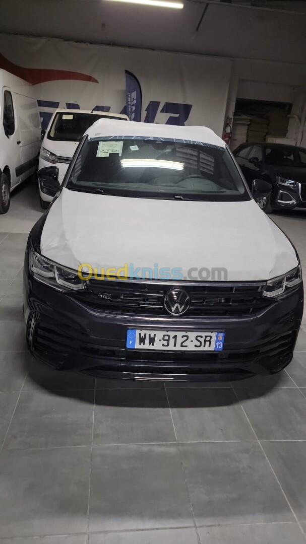 Volkswagen Tiguan 2024 R line black noir