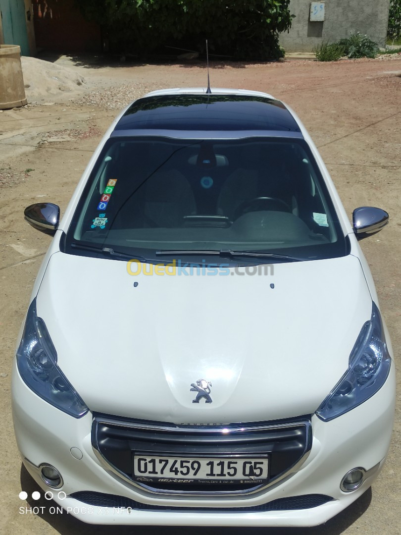 Peugeot 208 2015 Allure