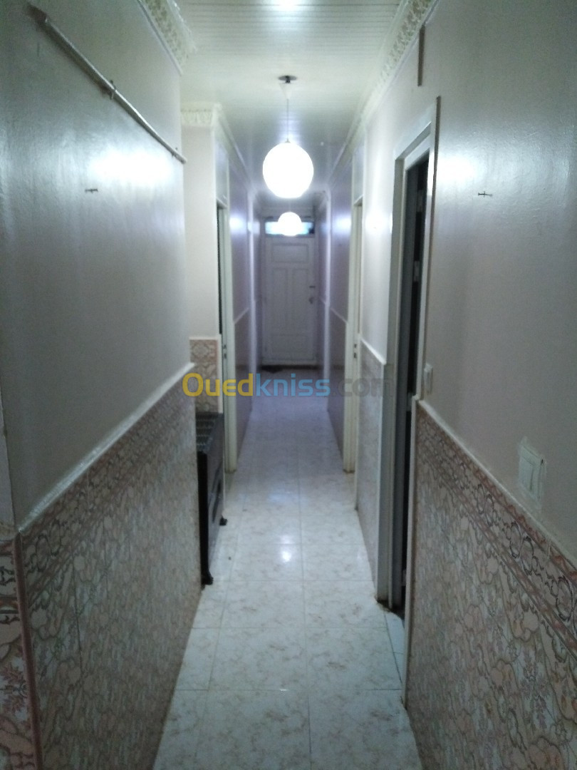 Location Appartement F5 Batna Batna