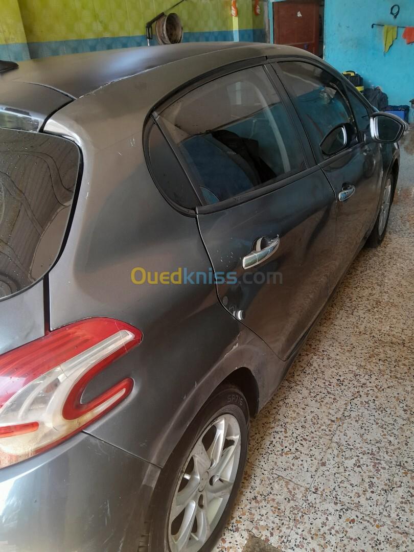 Peugeot 208 2013 208