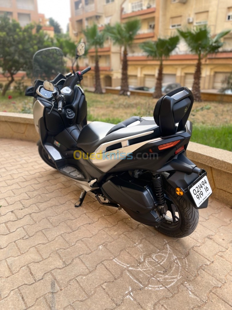 Yamaha Xmax 300 2019