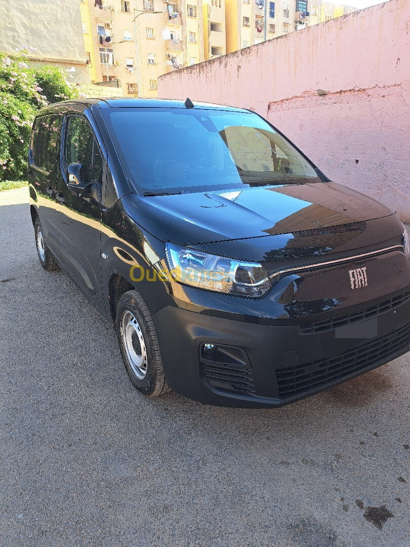 Fiat Doblo 2024 Italie