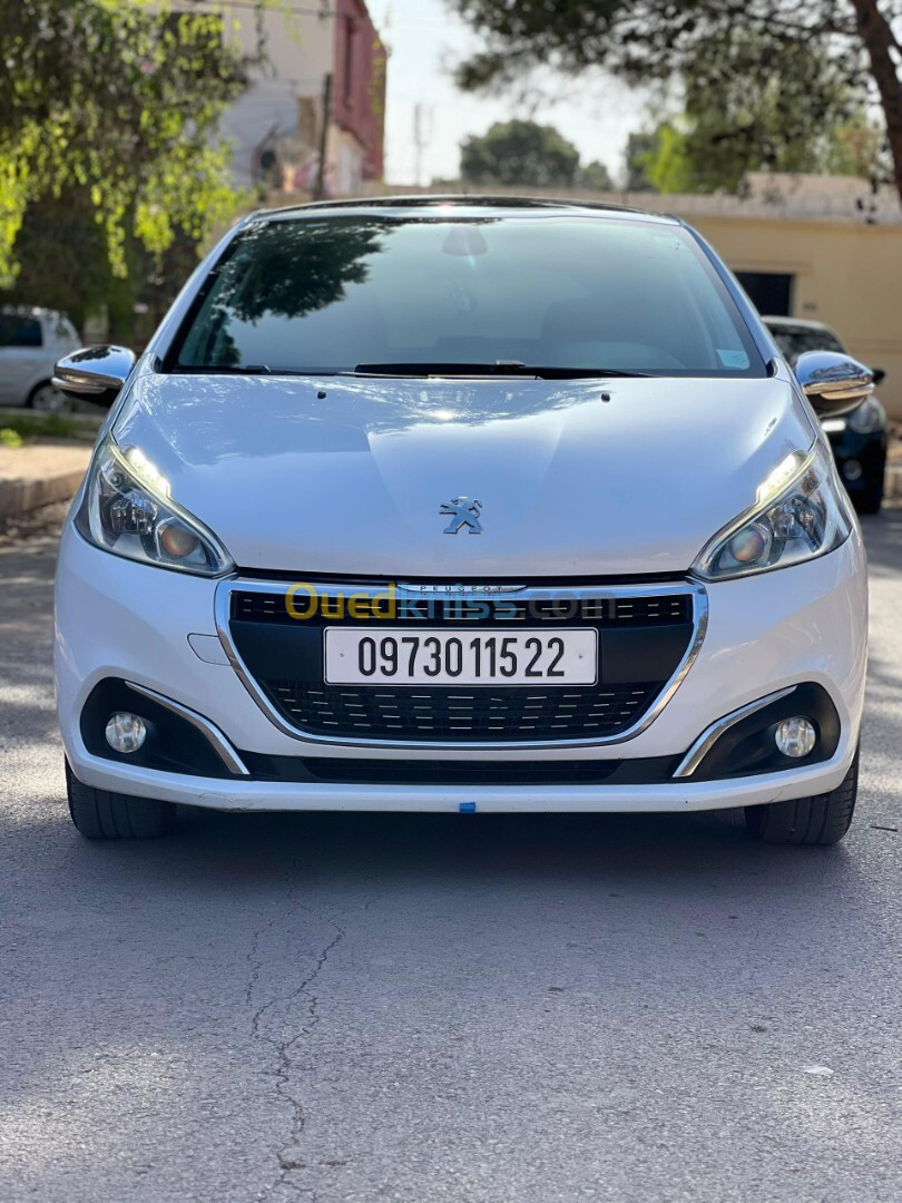 Peugeot 208 2015 Allure Facelift