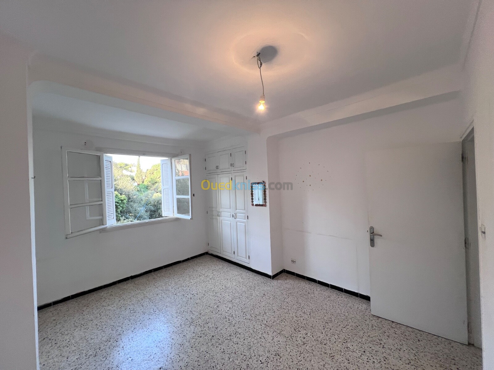 Location Appartement F3 Alger Bouzareah