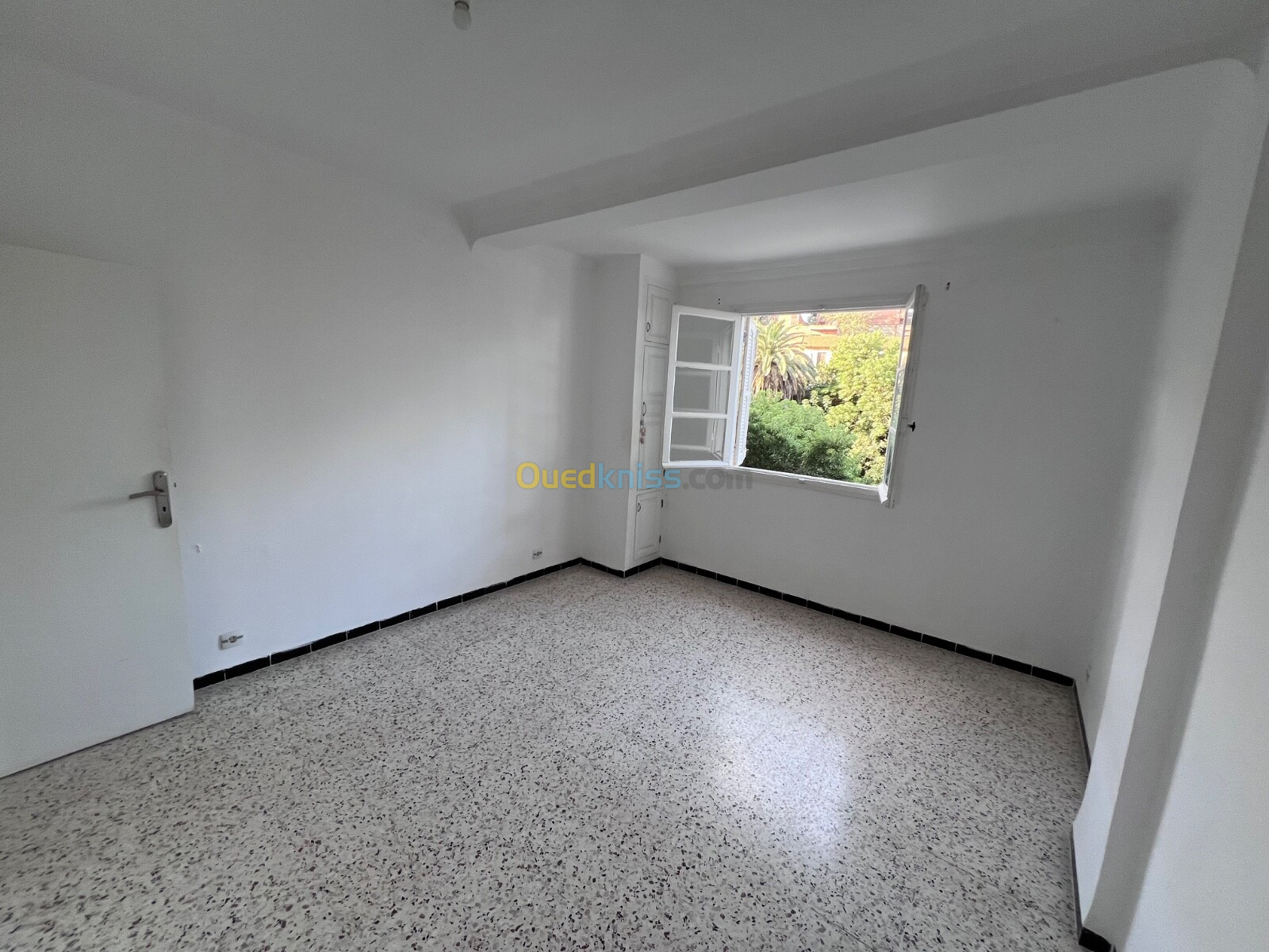 Location Appartement F3 Alger Bouzareah