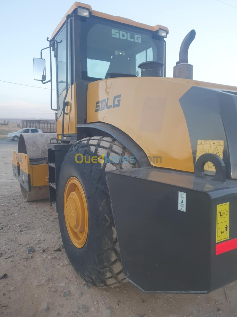 SDLG Compacteur SDLG RS8140 2016