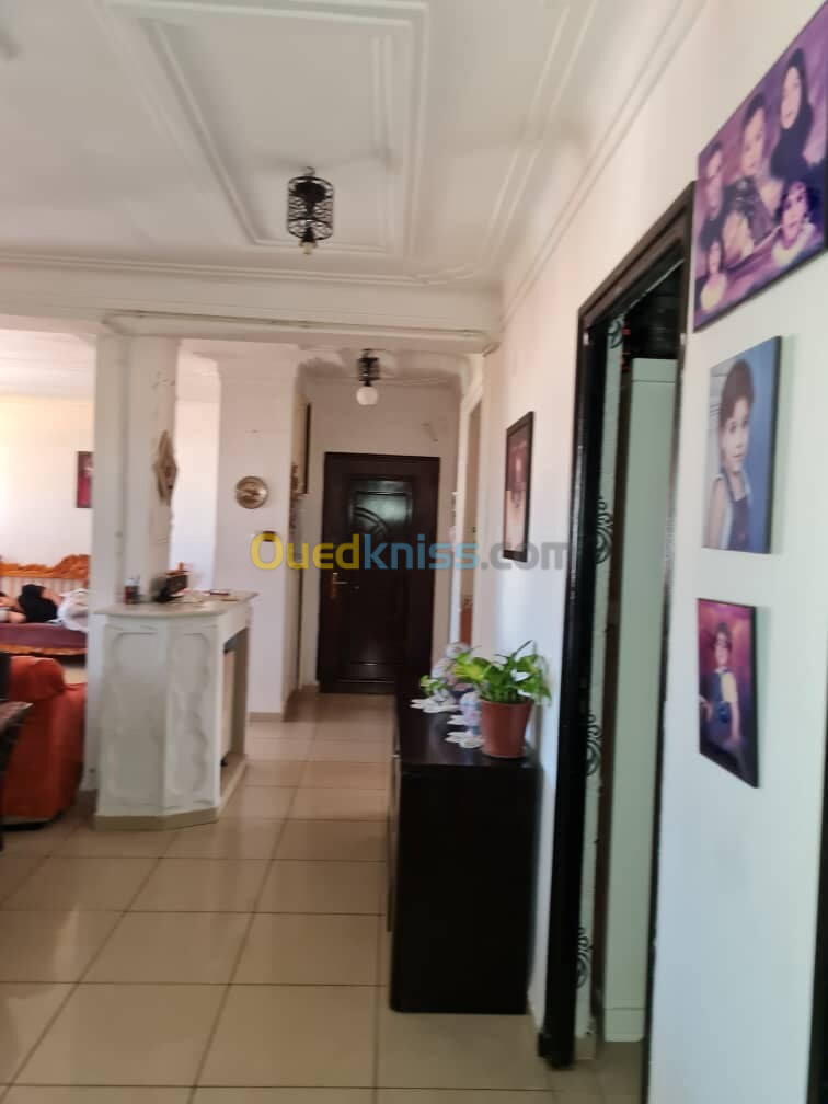 Vente Appartement F05 Alger Hussein dey