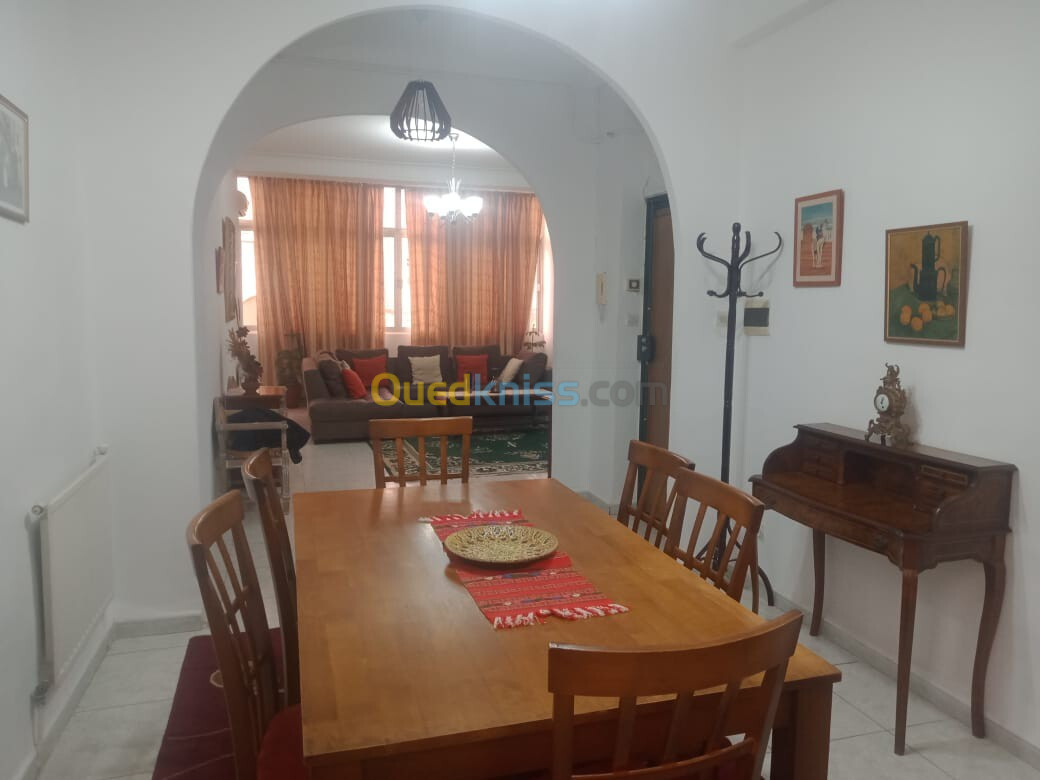 Location Appartement F4 Alger Hydra