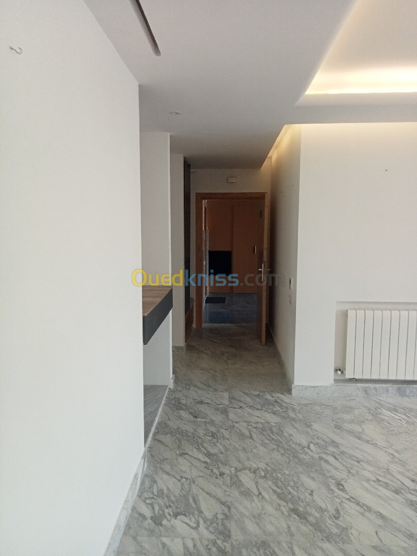 Location Appartement F4 Alger Hydra