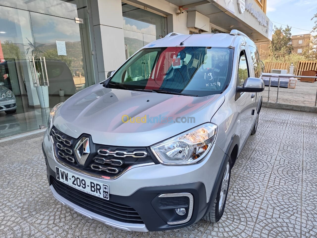 Renault Kangoo Stepway 2024 