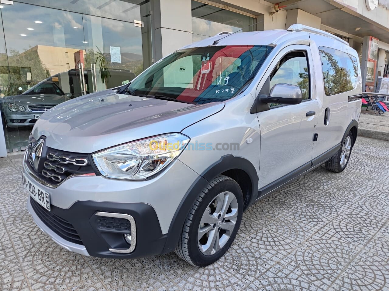 Renault Kangoo Stepway 2024 