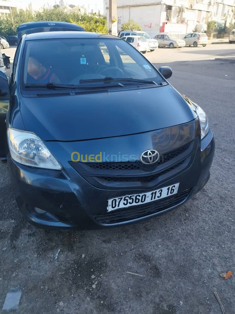 Toyota Yaris Sedan 2013 