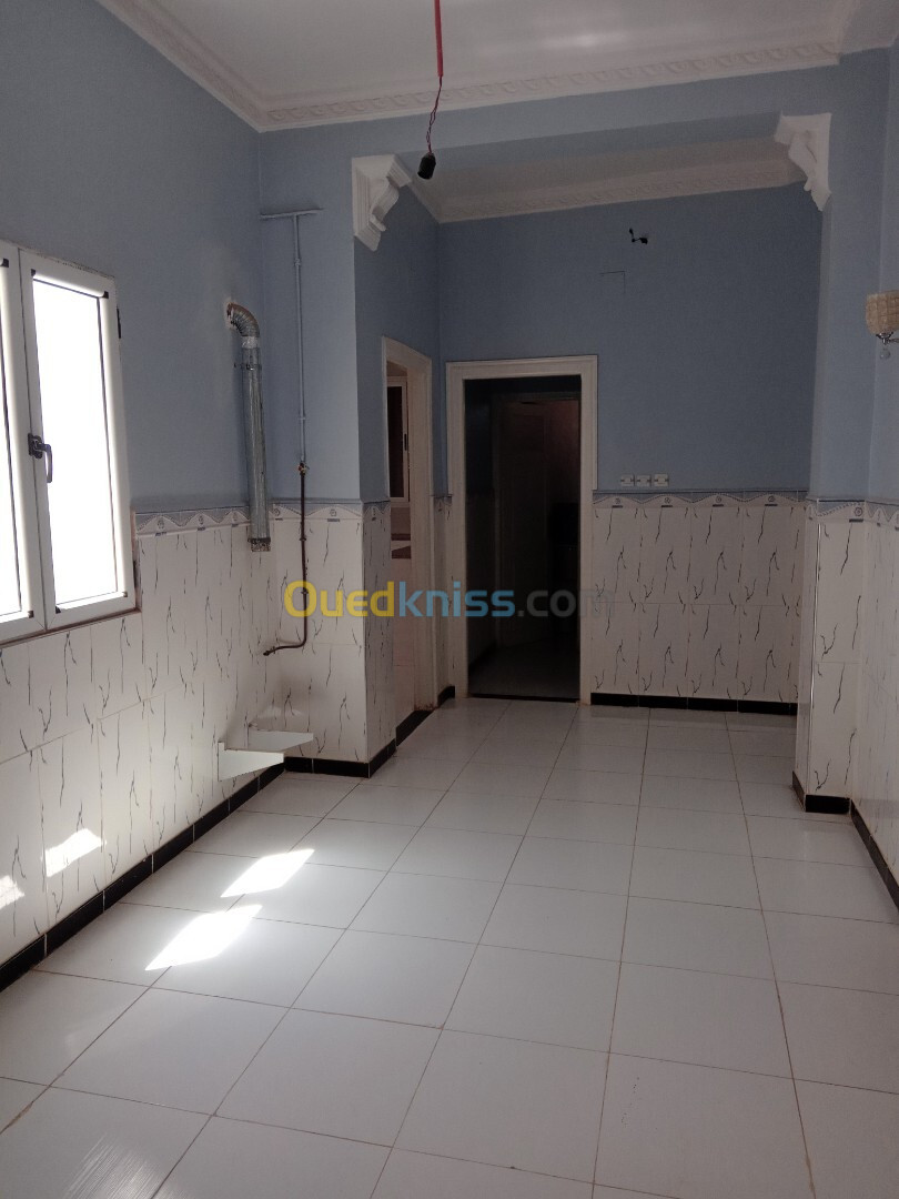 Location Appartement F3 Relizane Relizane