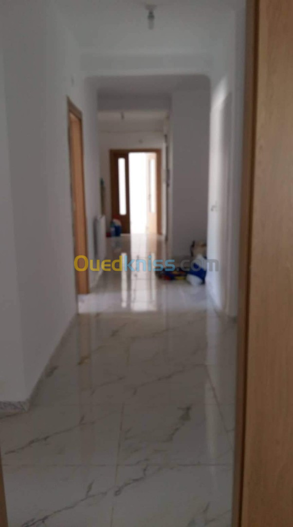 Location Appartement F4 Alger Rahmania