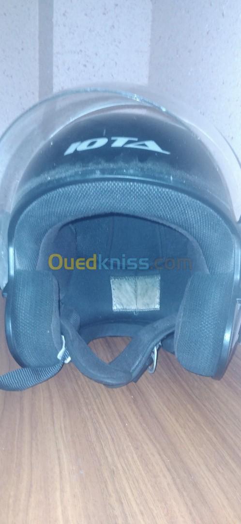 Casque moto iota