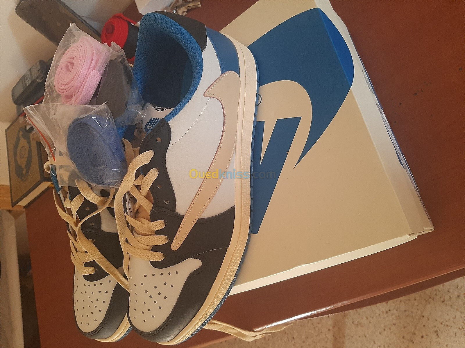 Air jordan 1 low travis scott