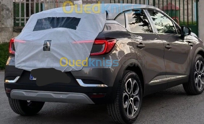 Renault Captur 2024 Intest