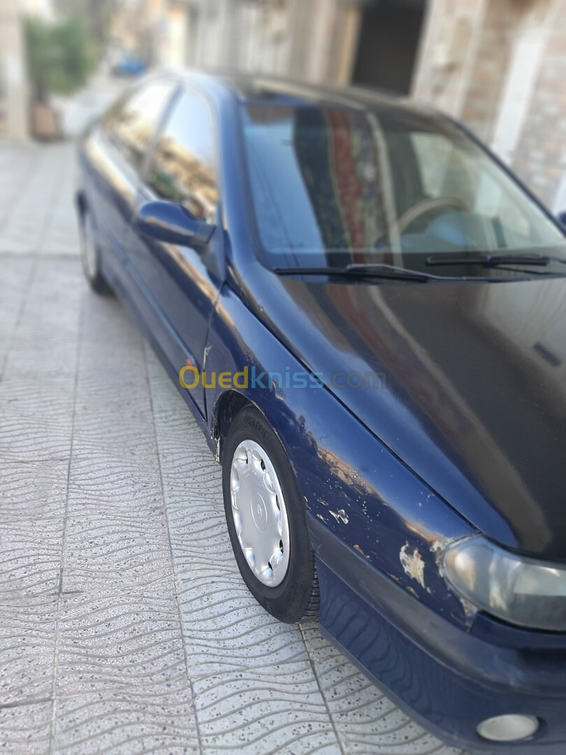 Renault Laguna 1999 1