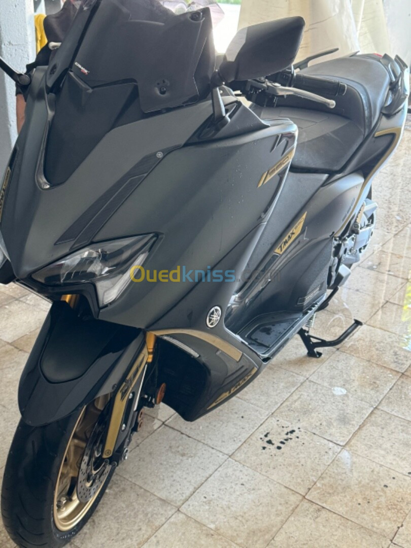 YAMAHA Tmax 560 2021