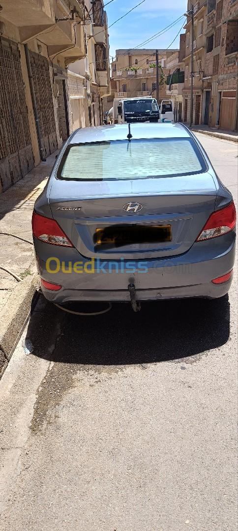 Hyundai Accent RB  4 portes 2018 Accent RB  4 portes