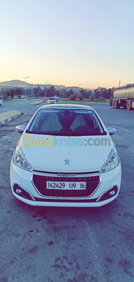 Peugeot 208 2019 Allure Facelift