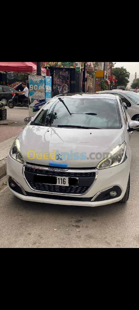 Peugeot 208 2016 Allure