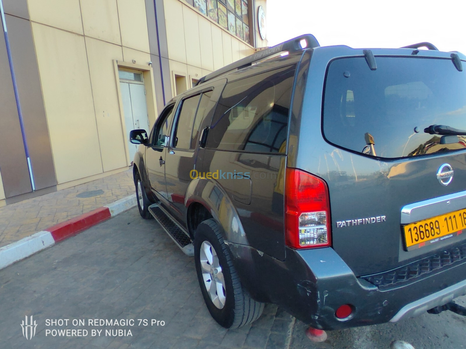 Nissan Pathfinder 2011 Platinum