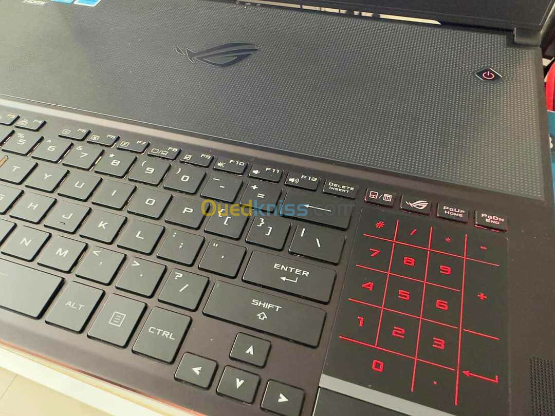 Asus ROG zephyrus s17 