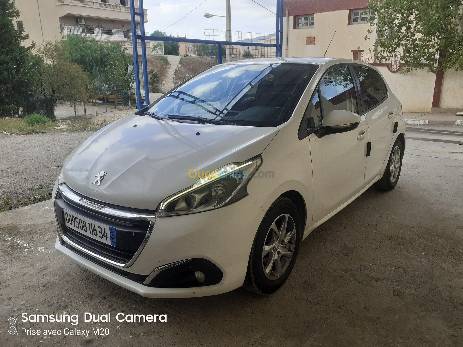 Peugeot 208 2016 Allure Facelift