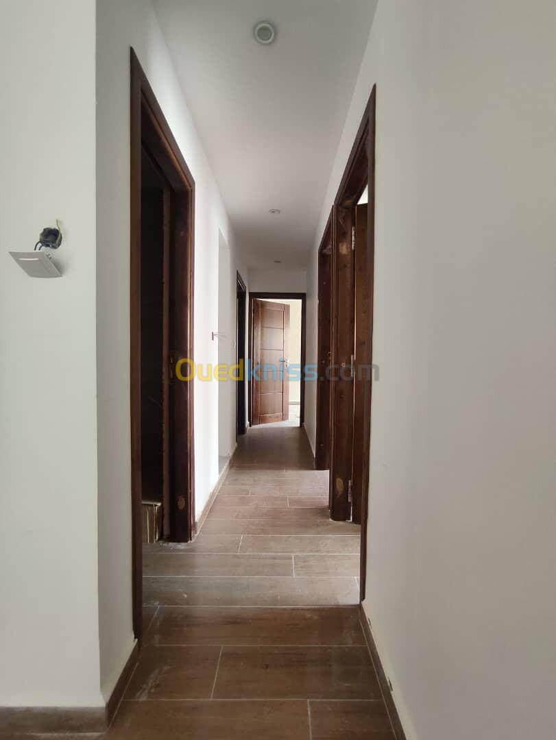 Vente Appartement F4 Alger Ain naadja