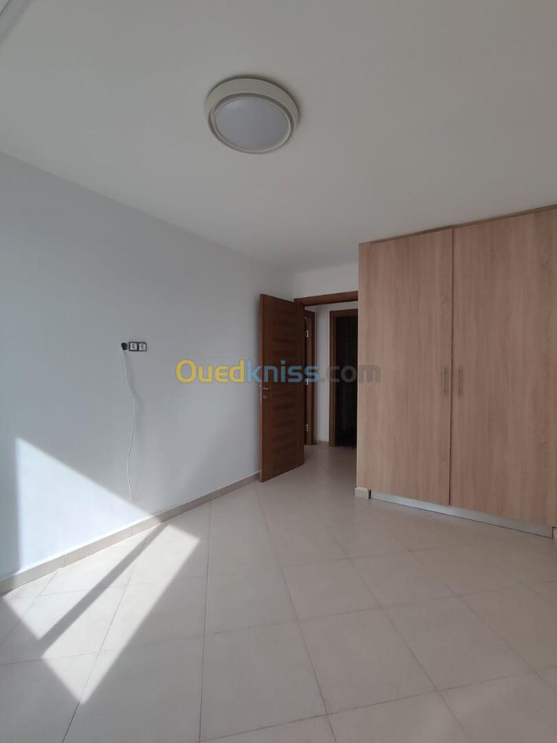 Vente Appartement F3 Alger Ain naadja