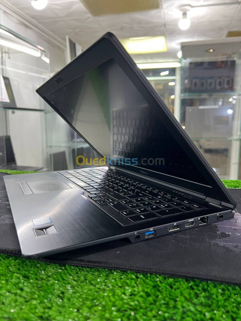 PC LAPTOP FUJITSU LIFEBOOK U758