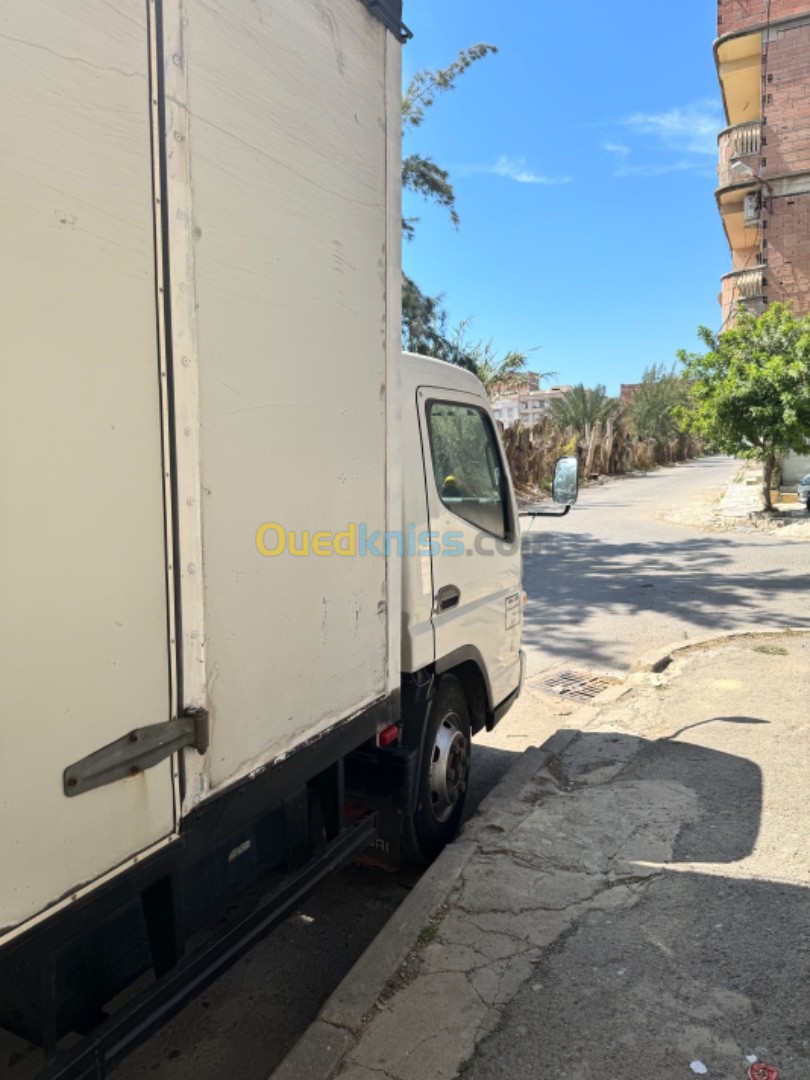 Mitsubishi Mitsubishi FUSO CANTER 2015