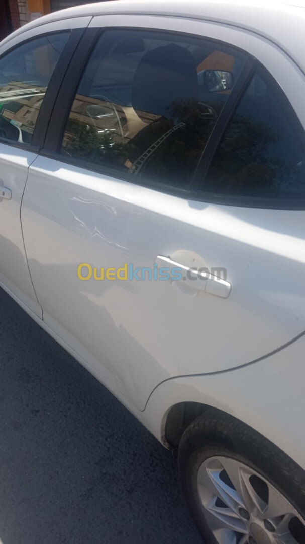 Chevrolet Optra 4 portes 2015 Optra 4 portes