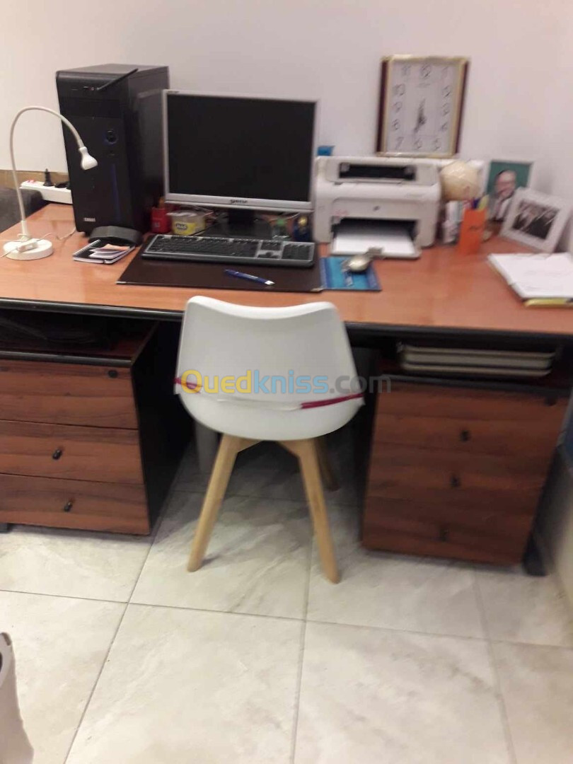 VENTE BUREAU AVEC FAUTEUIL 