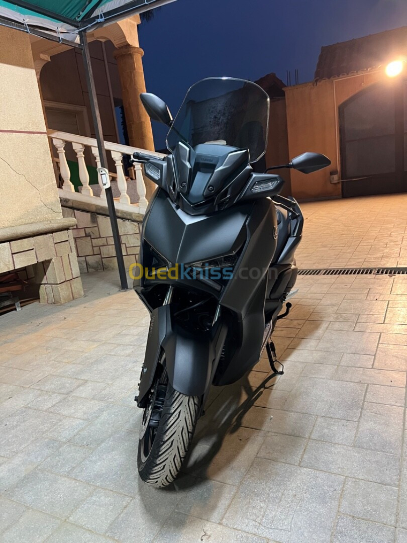 Yamaha Xmax 300 2024