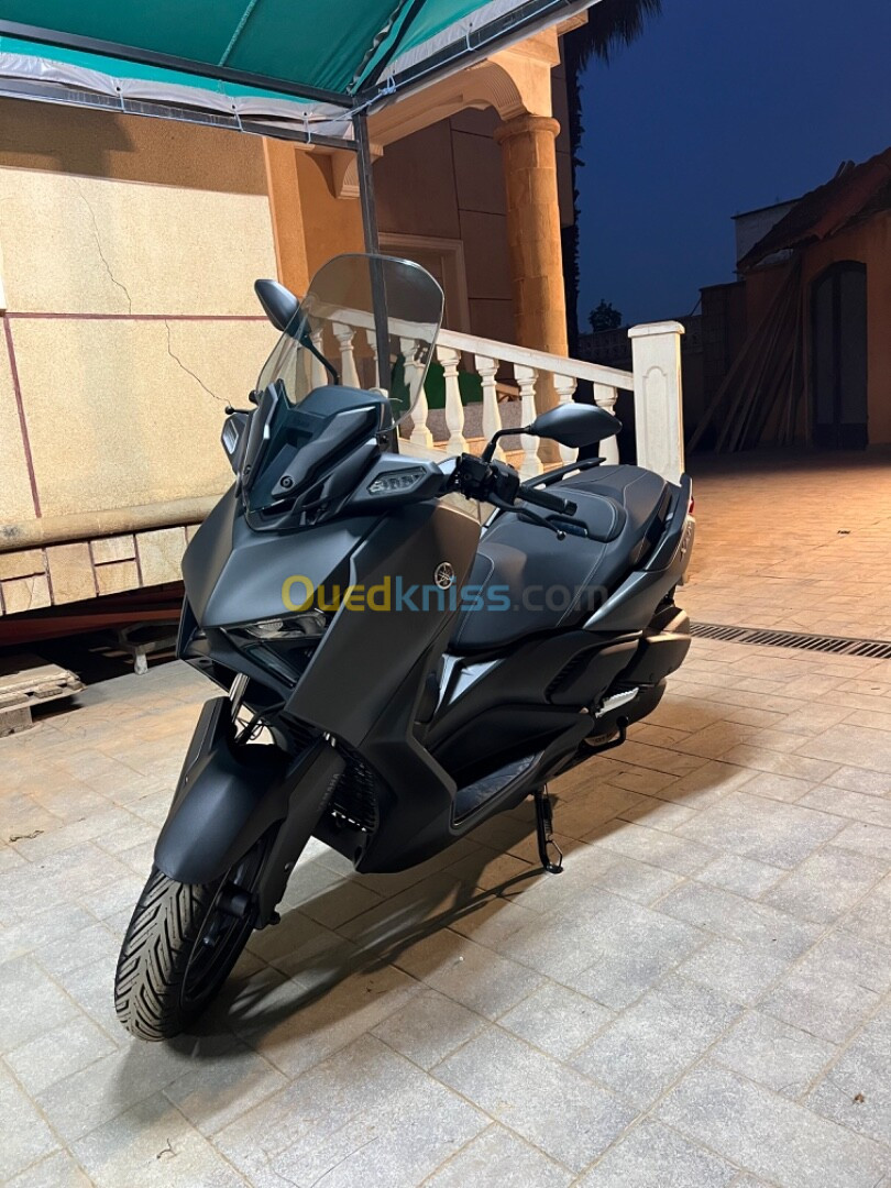 Yamaha Xmax 300 2024